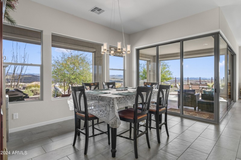 3686 Stampede Dr-00045