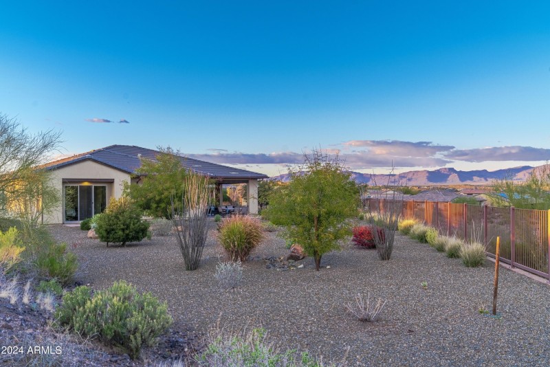 3686 Stampede Dr-00055