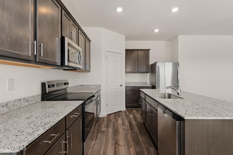 Southwest_Mingus_E_L_006