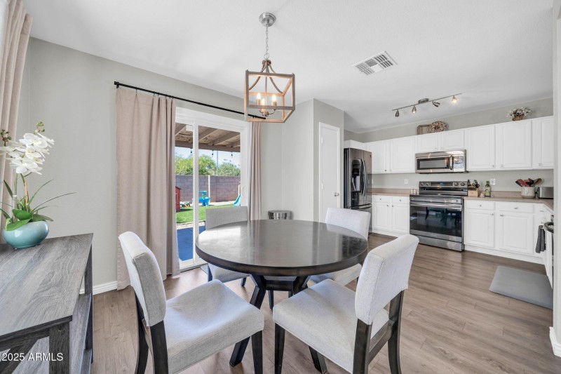 15781 W Watson Ln-13