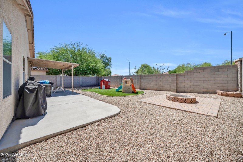 15781 W Watson Ln-33