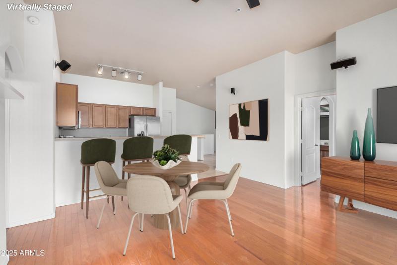 VS Dining in Great Room 1224