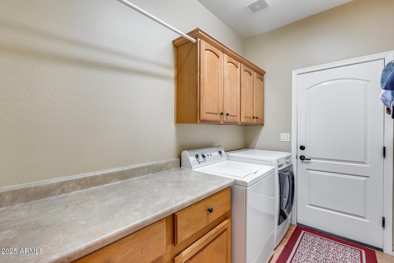 Spacious laundry room