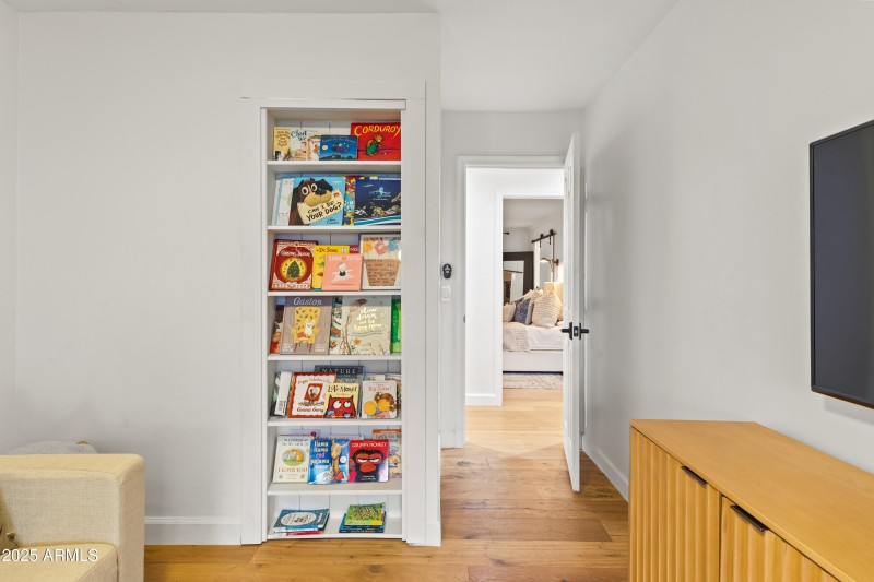 7539 E Corrine Rd-39