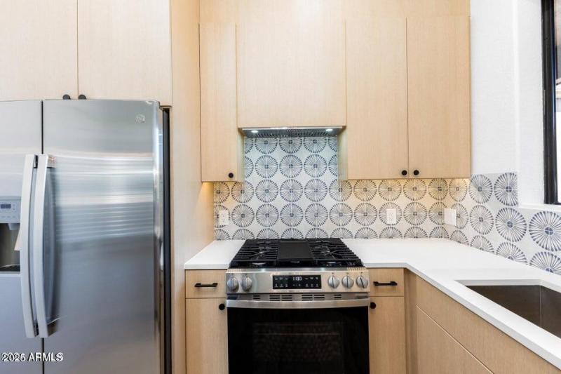 20241001214828154933000000-o