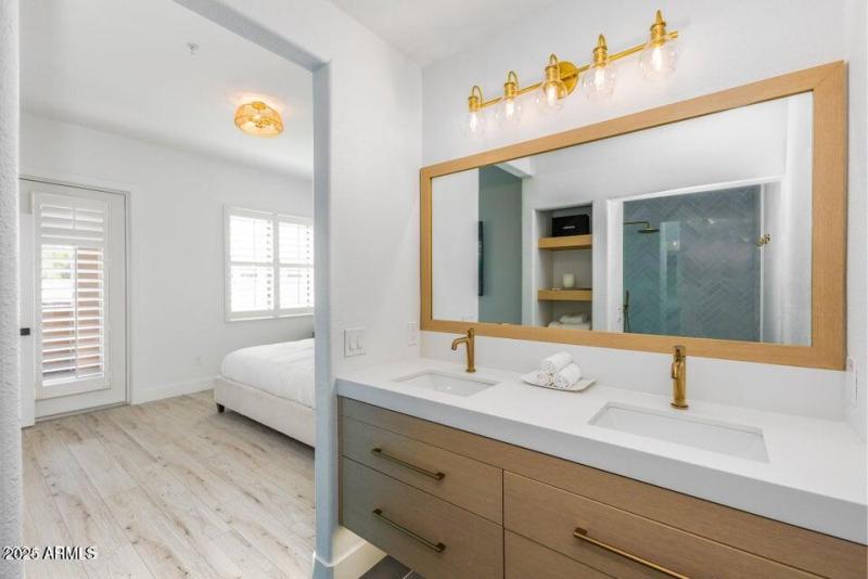 20241001214829950179000000-o