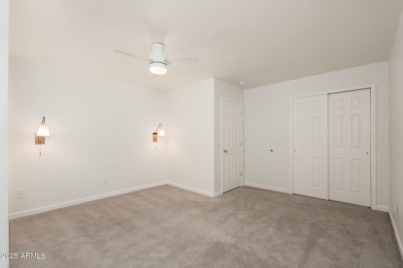 2922 N Rio De Flag Dr - 40