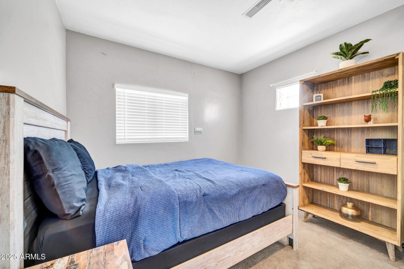 1214 W Highland Ave-32