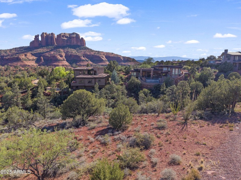 Neighboring Homes