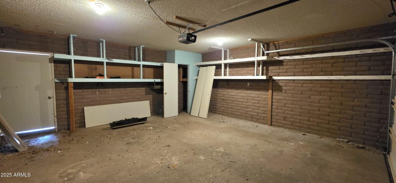 1004 East Mescal Drive