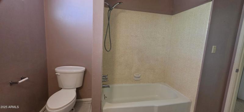 1004 East Mescal Drive