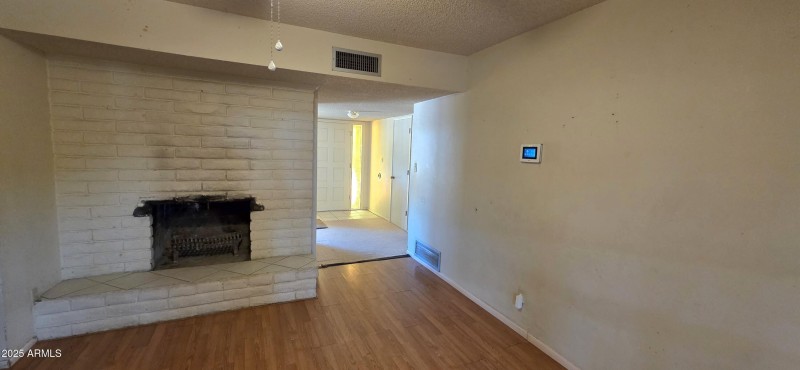 1004 East Mescal Drive