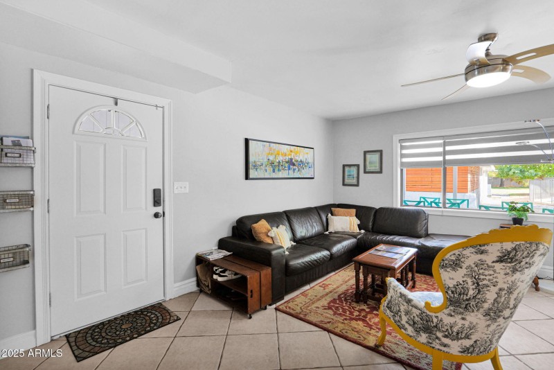 44-web-or-mls-P1246841