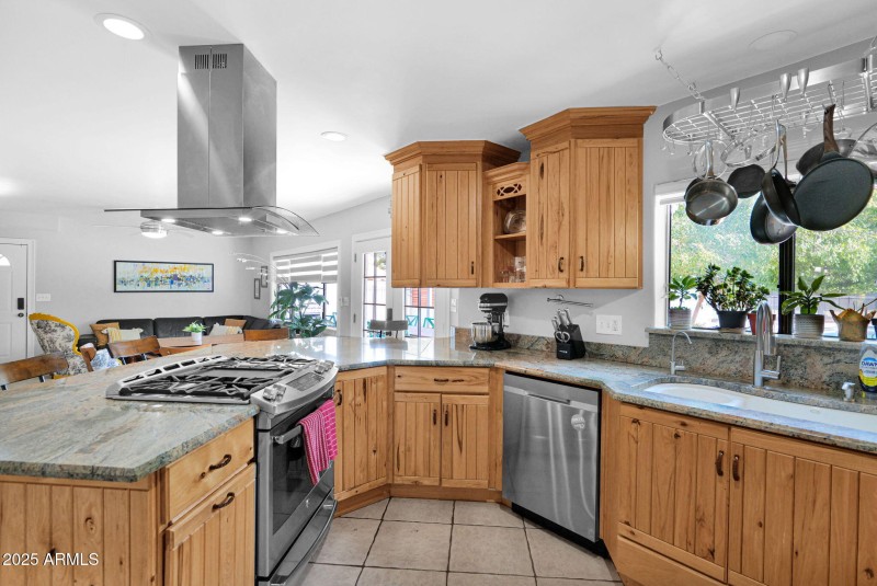 52-web-or-mls-P1246865