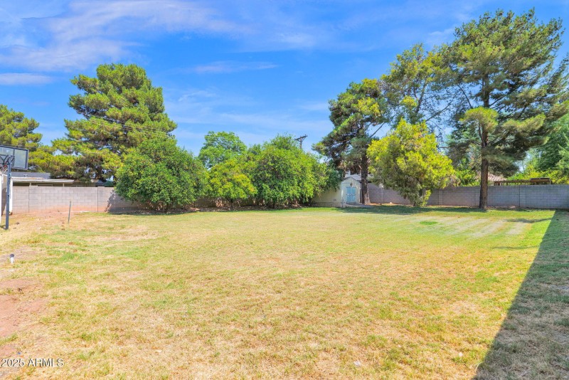 21-web-or-mls-P1246796