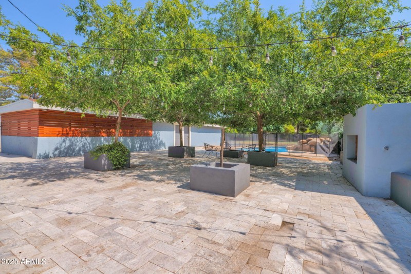 32-web-or-mls-P1246818