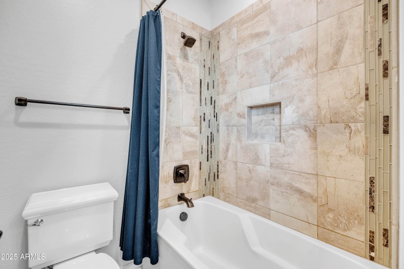 Full Guest Bathroom 2