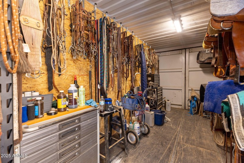 49-web-or-mls-photo(49) 828 N Gun Creek