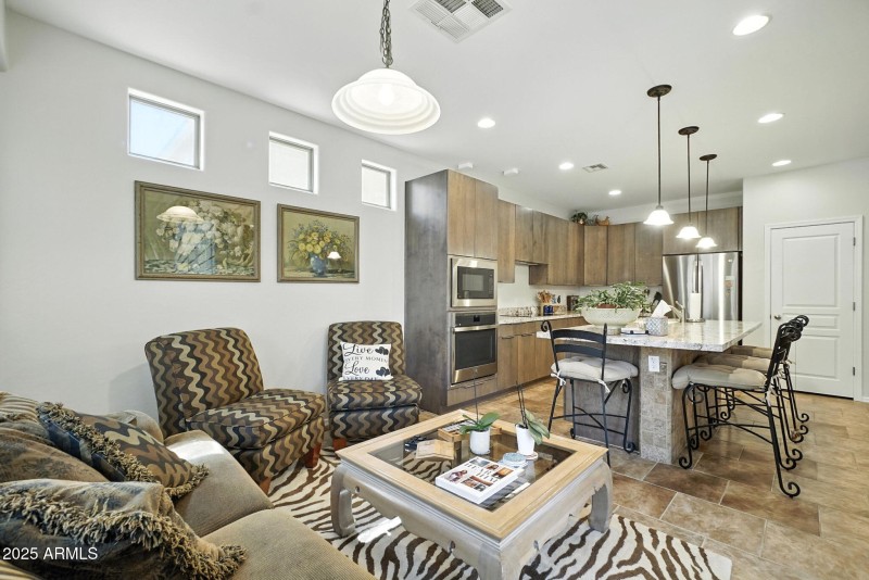 19-web-or-mls-_DSC2724 chris avery