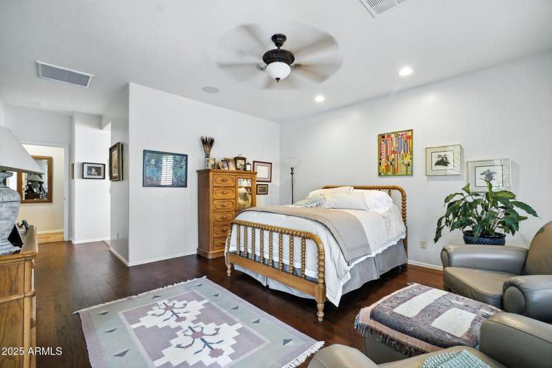 23-web-or-mls-_DSC2739 chris avery