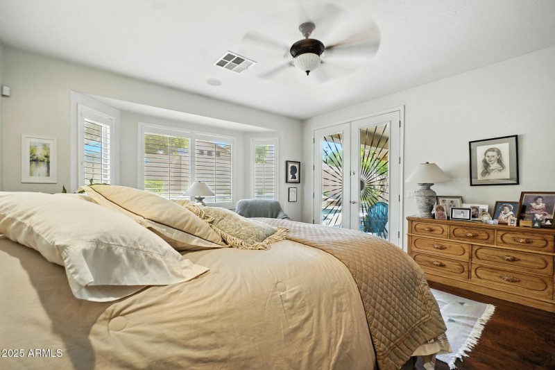 24-web-or-mls-_DSC2742 chris avery