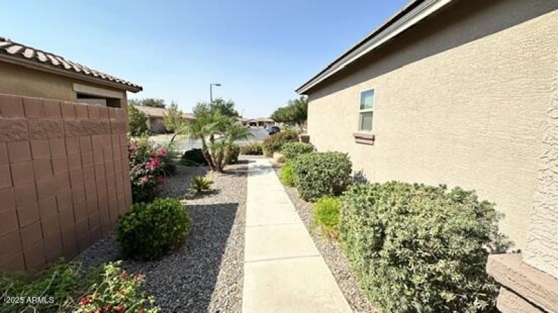 F39A2CE9-1F65-4B63-A1FF-5FCA2721A4F9_4_5