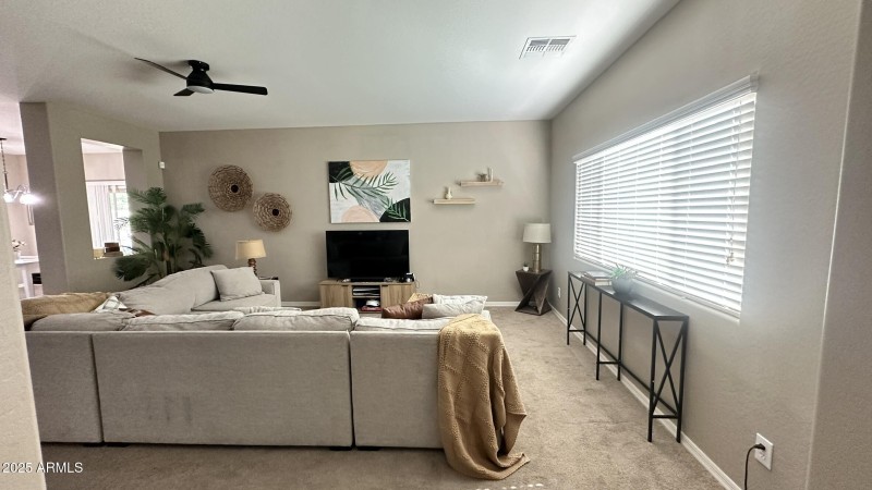 7C1EA11F-BFD1-453C-BE71-A3A8B9590453_1_1