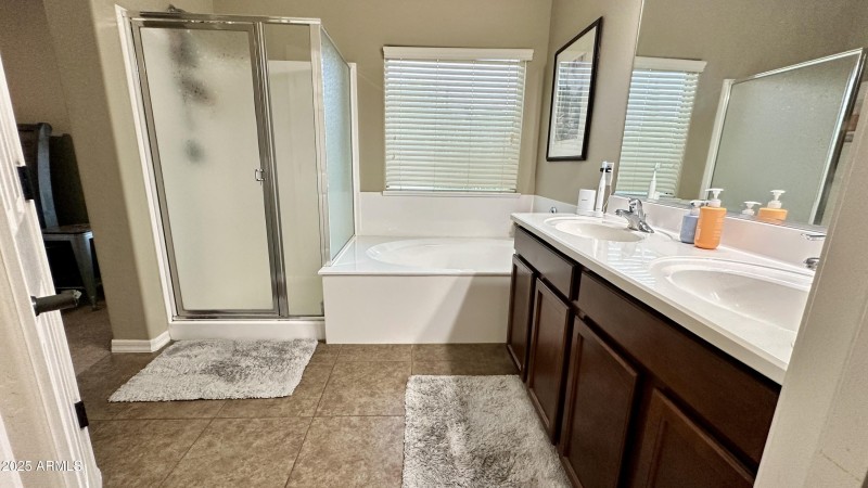 23C038DC-F697-4191-B8E9-72F179AE23B9_1_2