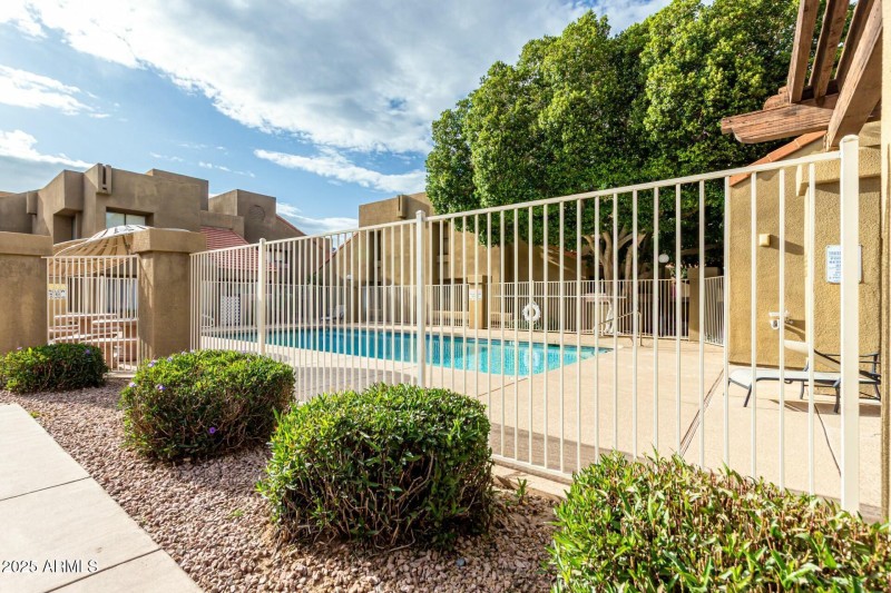 20250403235144557576000000-o