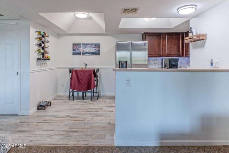 1720 East Thunderbird Road-large-005-030