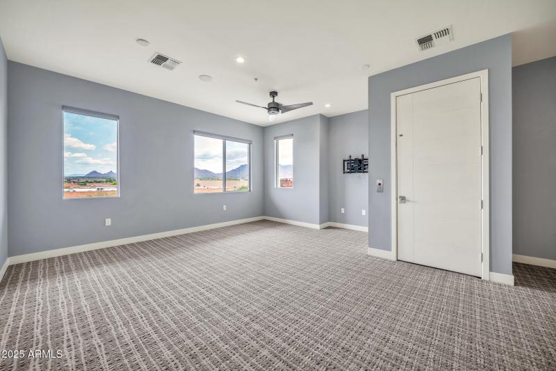 16510 N 92nd St-10_(2048)