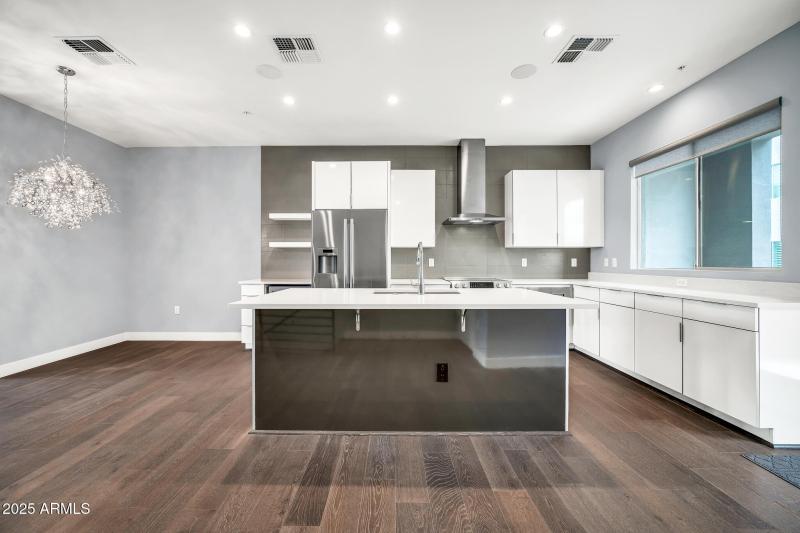 16510 N 92nd St-18_(2048)