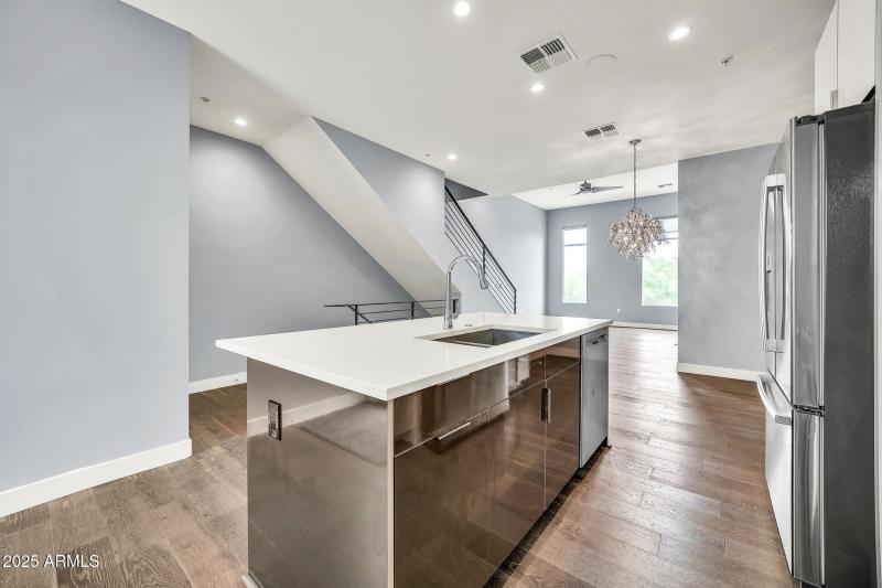 16510 N 92nd St-19_(2048)