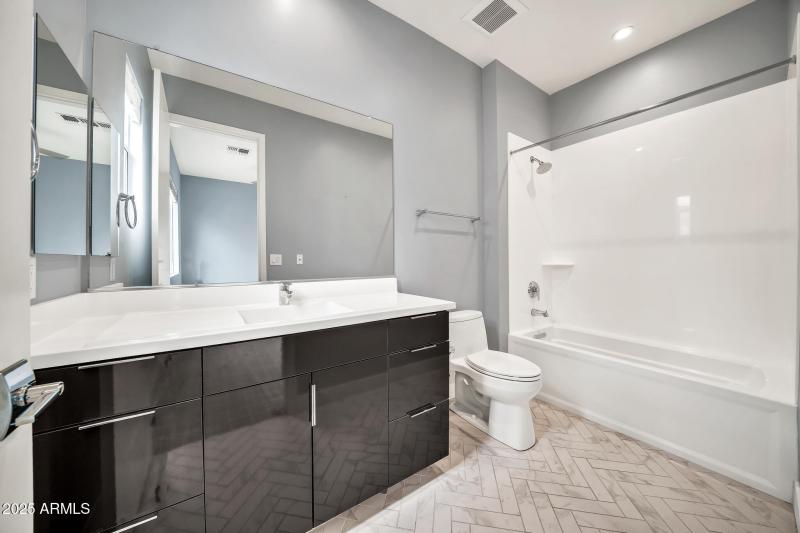 16510 N 92nd St-31_(2048)