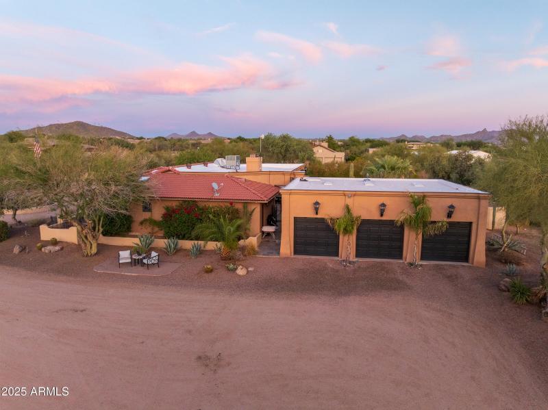 3 car garage