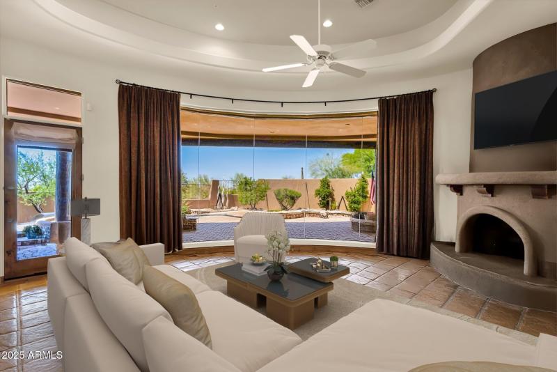 Great Room Pool Views