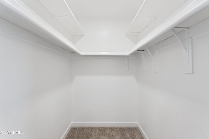 25-web-or-mls-18045-n-20th-ln