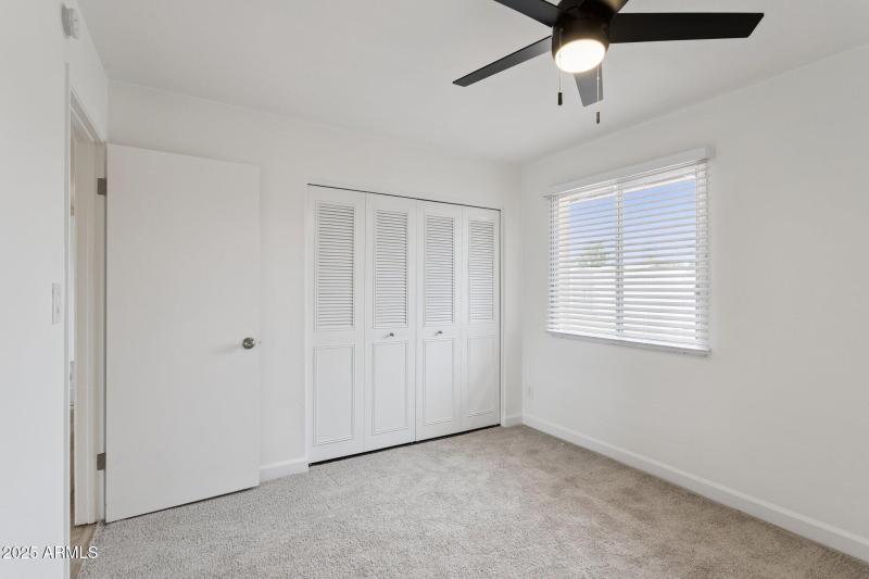 33-web-or-mls-18045-n-20th-ln