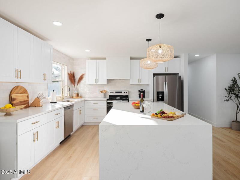 PROPERTYIMAGECO_8335EHubbellSt_WEB-22