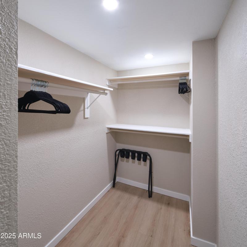 PROPERTYIMAGECO_8731EColumbusAve_WEB_18