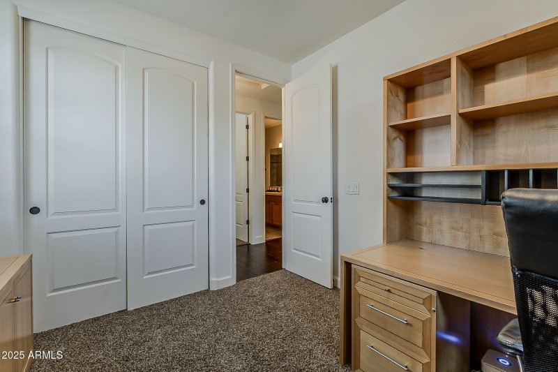 44-web-or-mls-Windsor-44