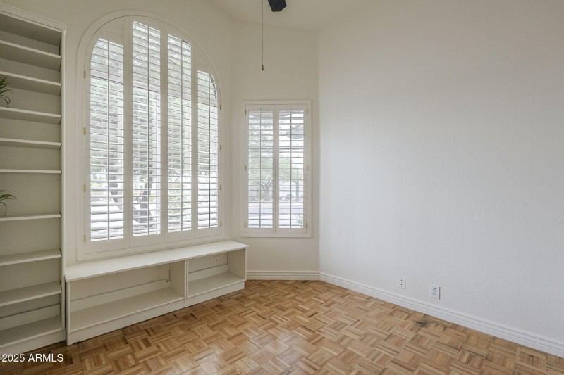 42-web-or-mls-Taro-42