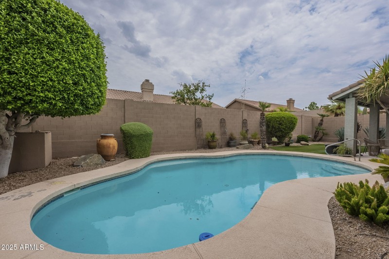 57-web-or-mls-Taro-57