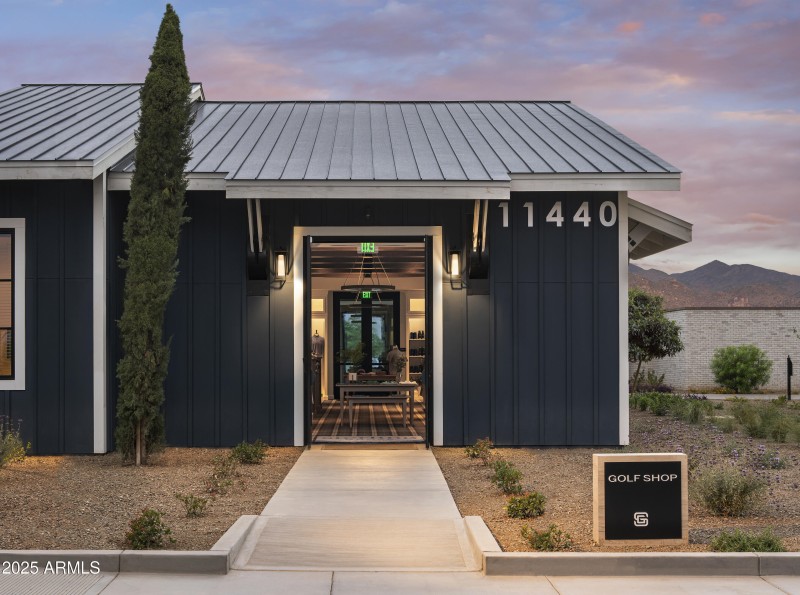 SterlingGrove_GolfClub_Proshop_6848_conv