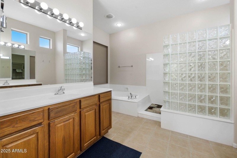 26-Primary Bathroom (1)