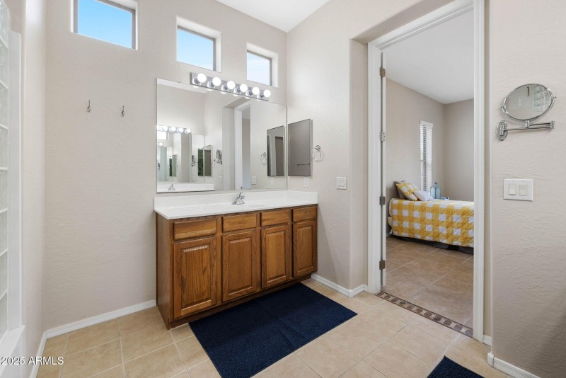 27-Primary Bathroom (2)