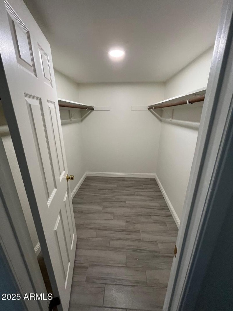 HUGE WALK-IN CLOSET