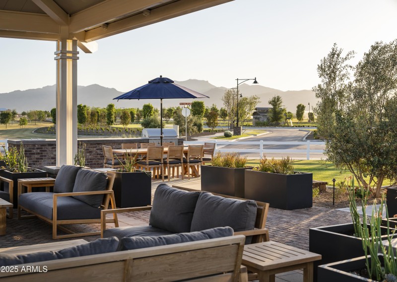 SterlingGrove_Pavillion_BBQ_3616_convers