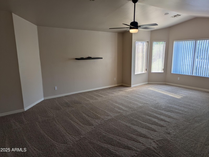 PXL_20250715_231637590