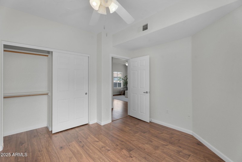 large-01981961-f7ce-705d-801d-9ea4a2afd6